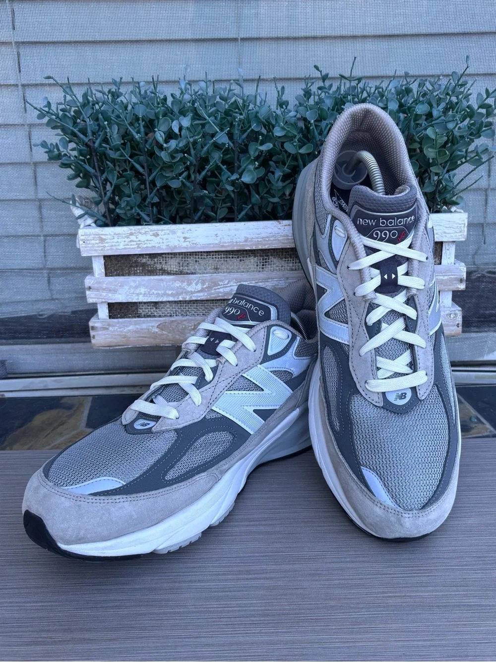 NEW BALANCE 990v6 Athletic Shoes